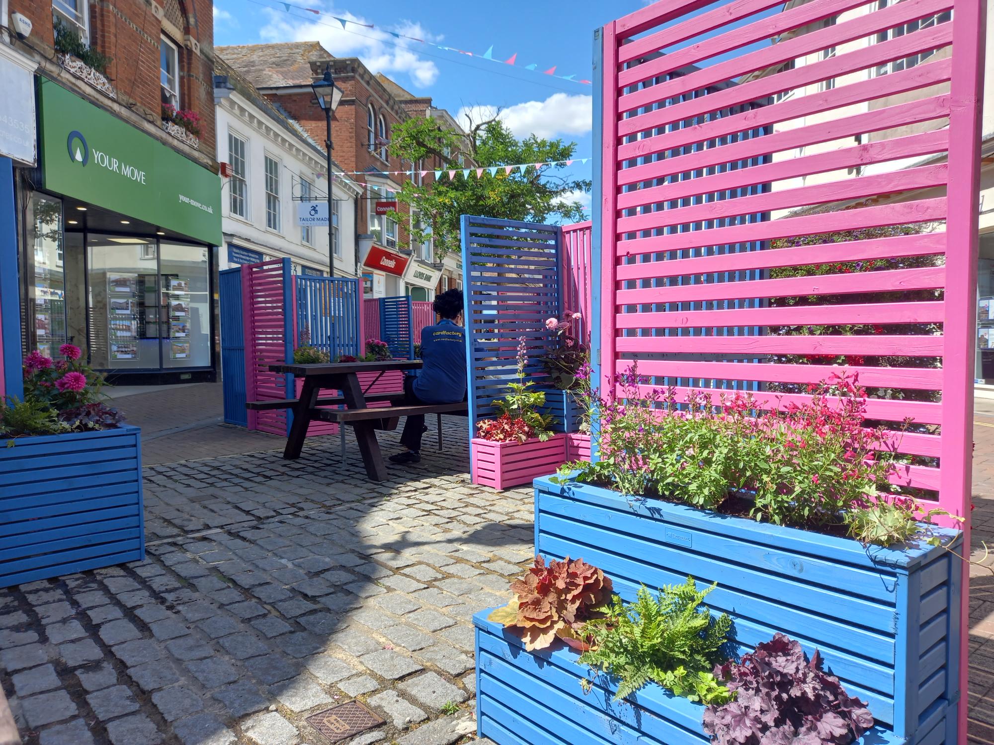 Image entitled Middle Row Benches