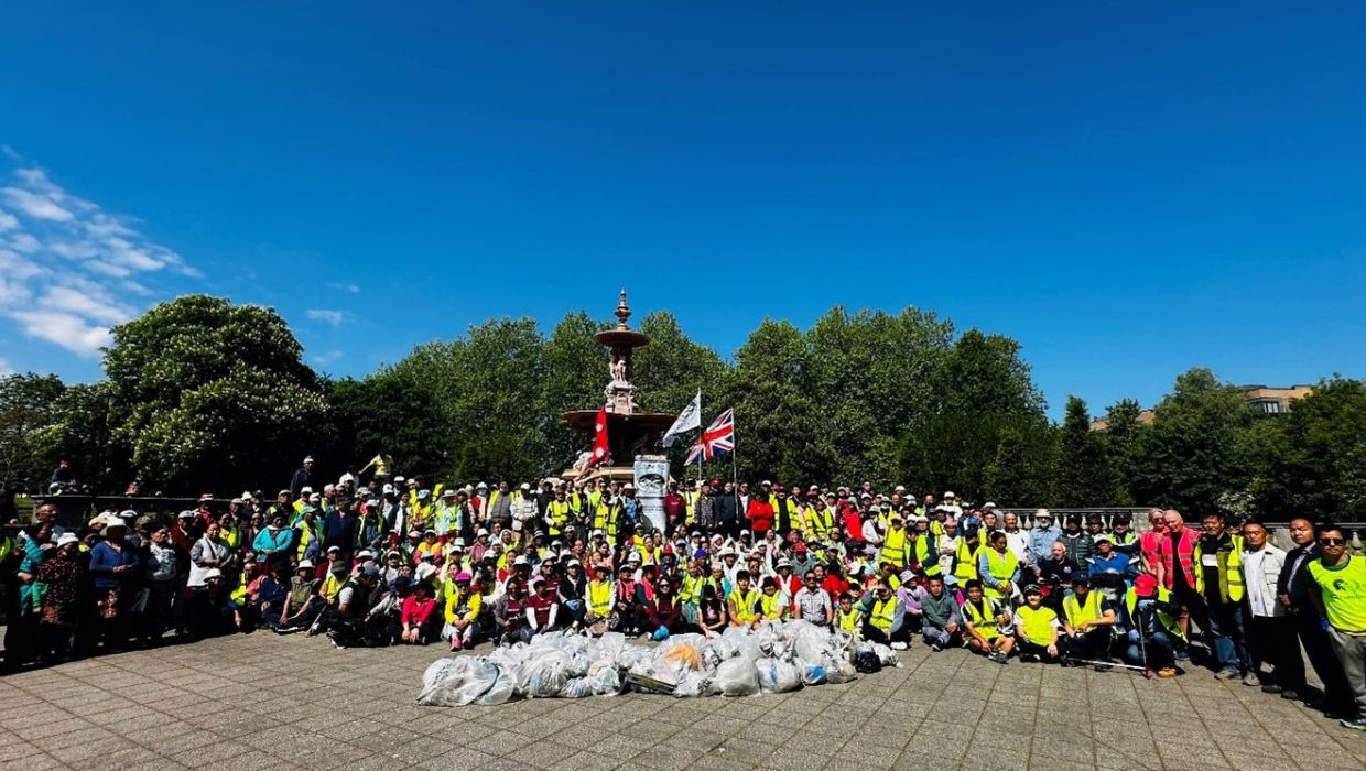 A picture of all the Ashford volunteers after the community clean-up day at Ashford Victoria Park