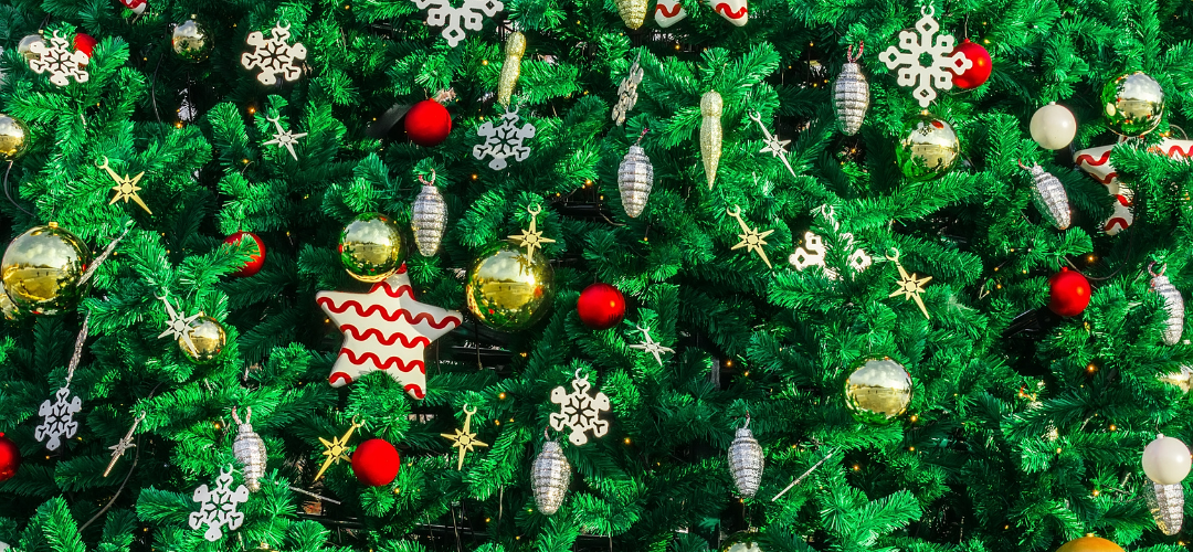 Sustainable Christmas decorations blog, tips on how to recycle your  Christmas decorations.