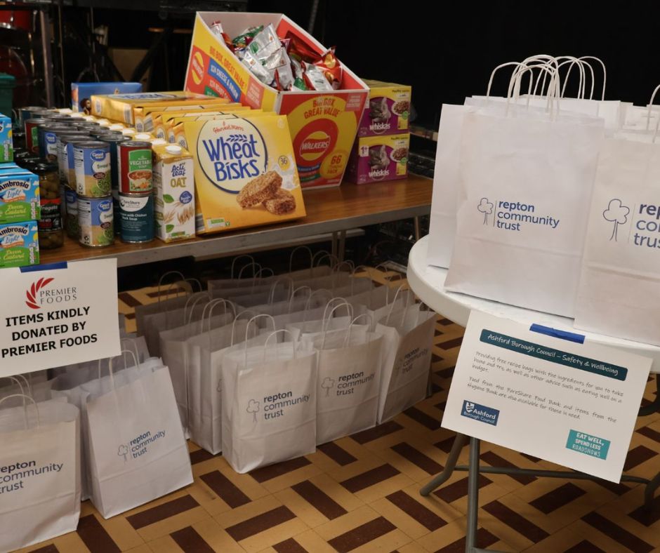 Image entitled Hygiene bags and food available at EWSLWR