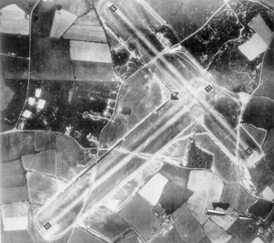 Aerial photo of RAF Kingsnorth