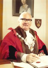 Photo of A C Tapsell Esq