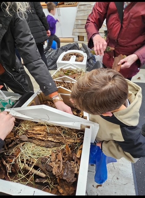 Image entitled Stuffing Windmill