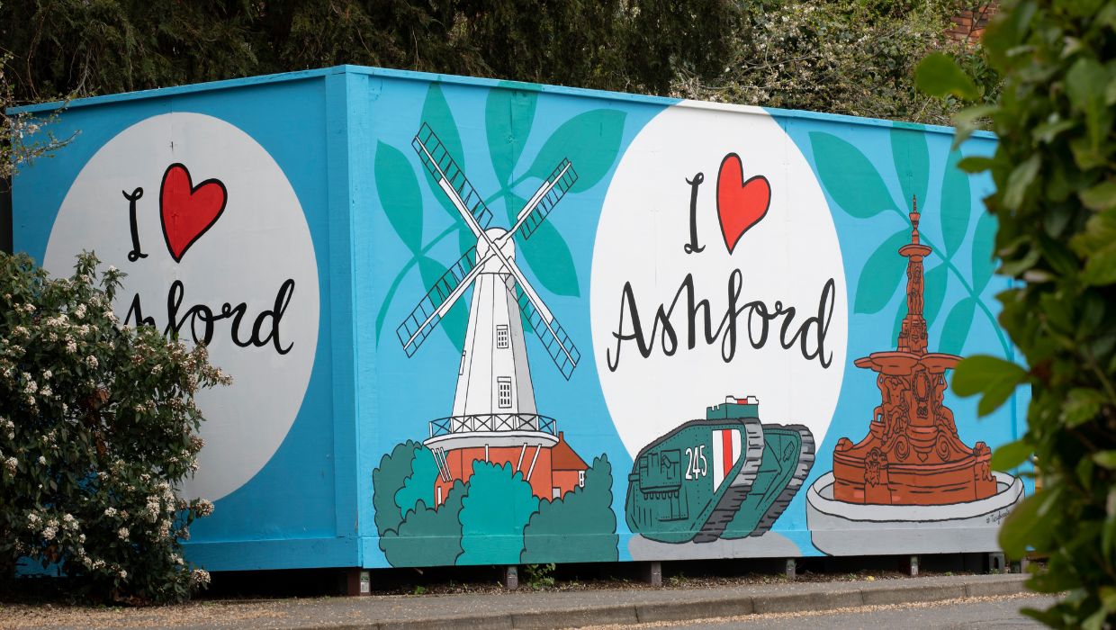 Mural in Ashford Town Centre tile