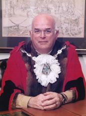 Photo of L G R Lawrie Esq