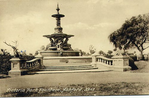The Hubert Fountain with accompanying stags, Victoria Park, postcard